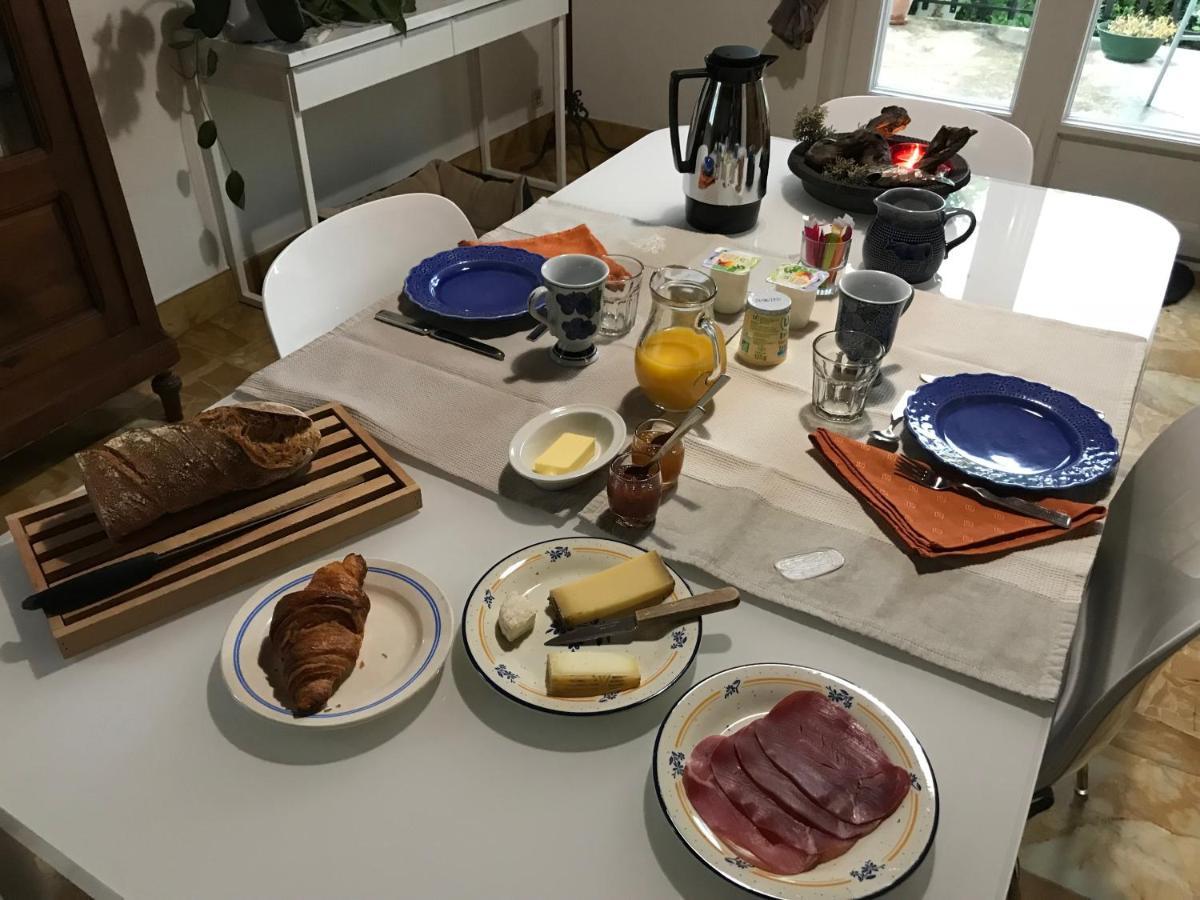 B&B Chez Anne-Marie Nyons Exteriör bild
